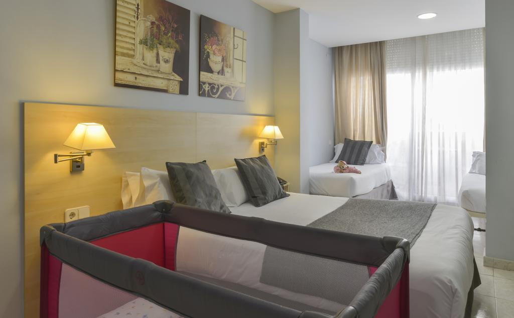 Alexandra Aparthotel Benstarhotelgroup Tarragona Værelse billede